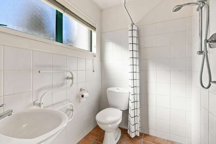 11A Saddleback Rise Murrays Bay_17