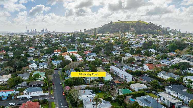 3/2 Henley Road Mount Eden_10