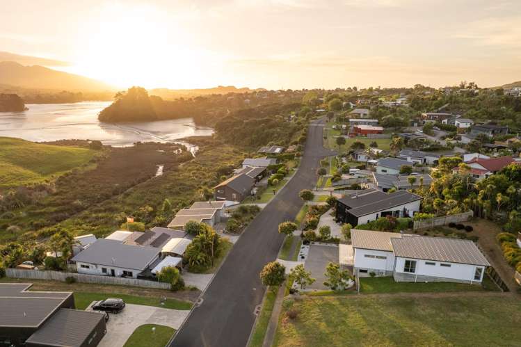 28 Robertson Street Raglan_23