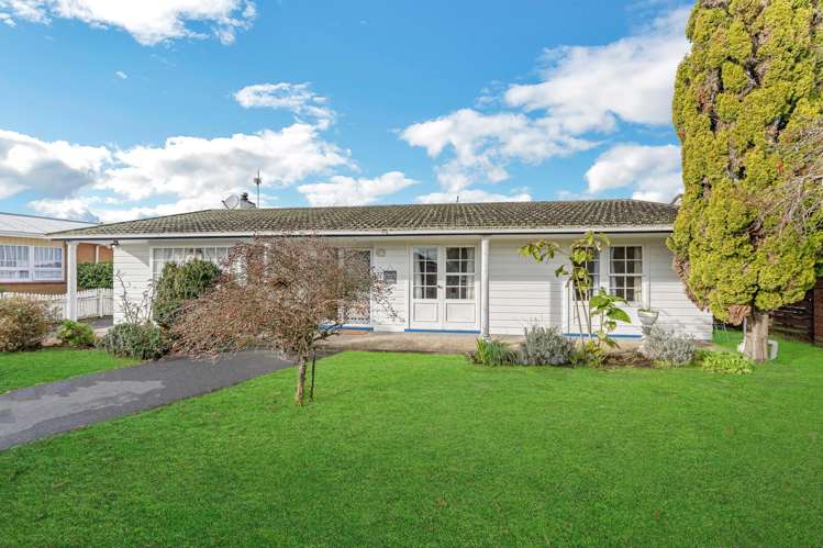 42 Manse Road Pahurehure_24