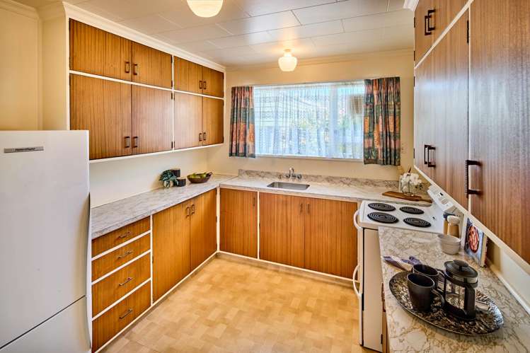 56 Naenae Road Naenae_12