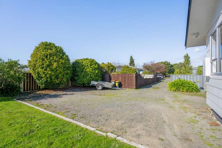 103 Main Highway Otaki_23