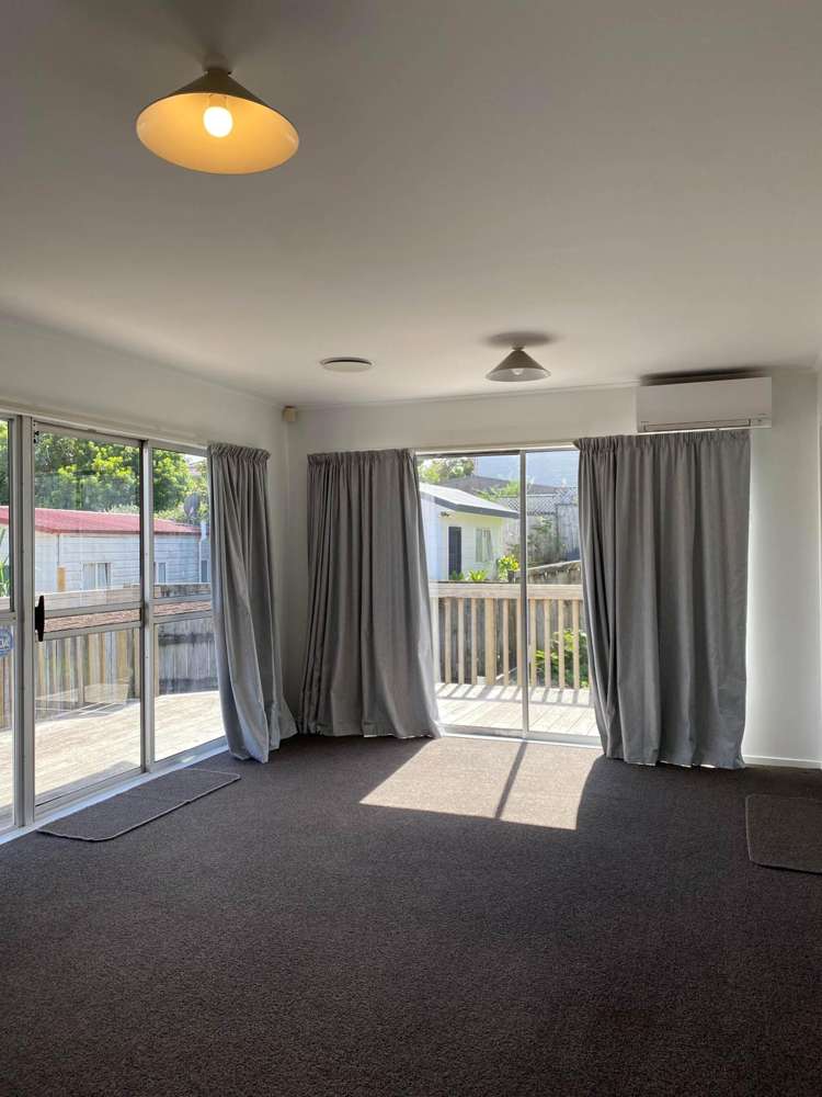 1/10 Cranberry Place Bucklands Beach_2