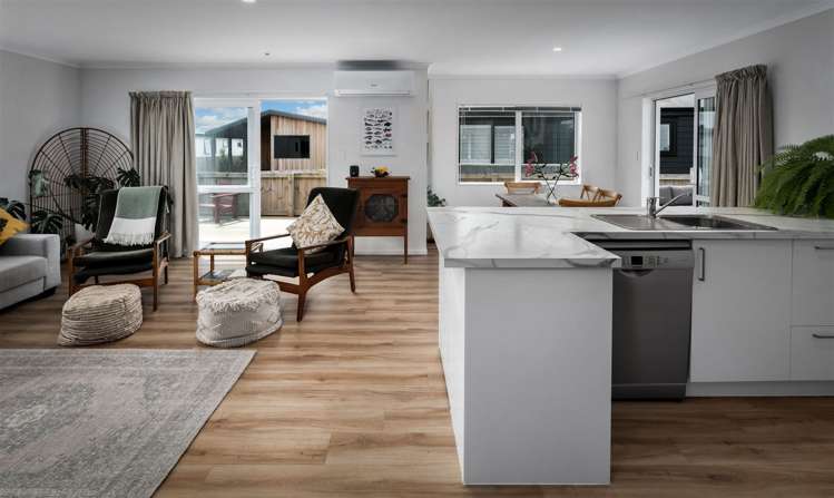 8 Sandy Place Waihi Beach_5