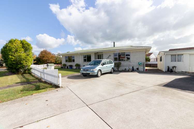 49 Norwood Road Paeroa_17