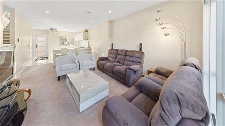 40 Pencaitland Drive Flat Bush_5