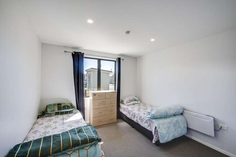 Units 3, 4, and 5/1018 Plunket Street St Leonards_11