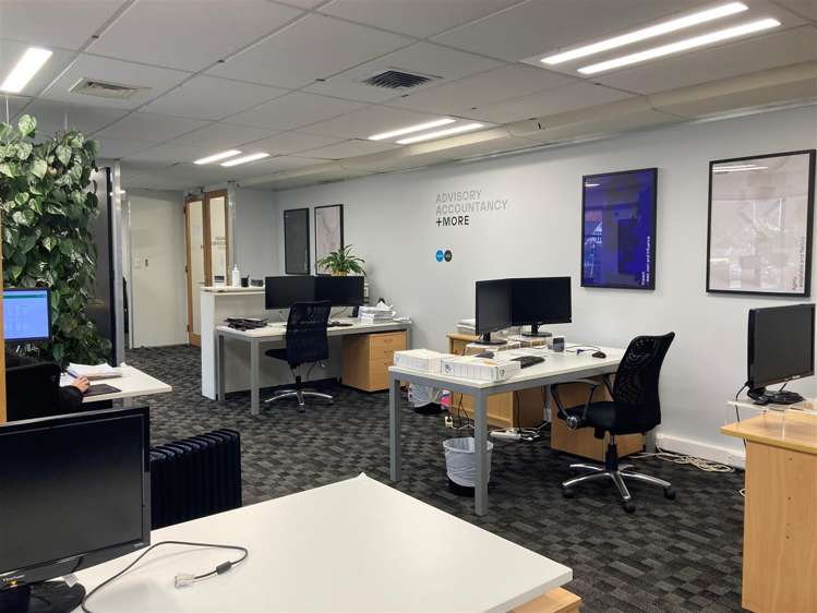 Level 1, 65 Waterloo Road Hutt Central_4