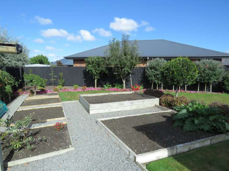 4 Westpark Close Allenton_16