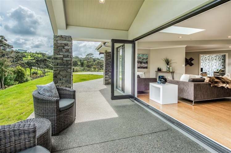 62c Edward Jonkers Drive Riverhead_16