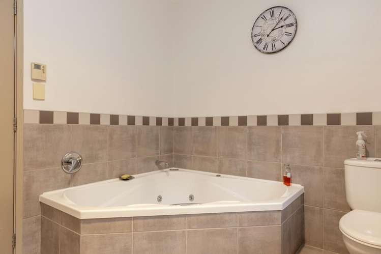 18 Luberon Way Nukuhau_15