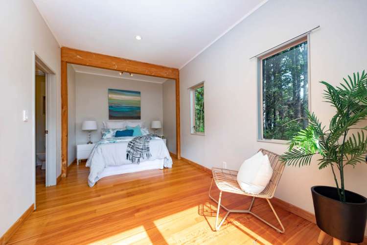 73 Kauri Point Road Laingholm_11