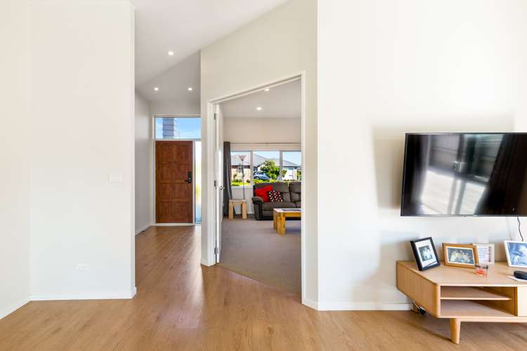 16 Larmer Drive Kumeu_5