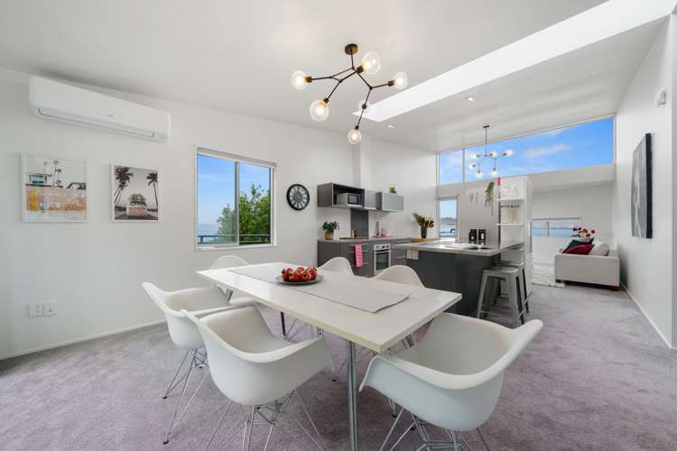 17/2 Onslow Road Khandallah_5