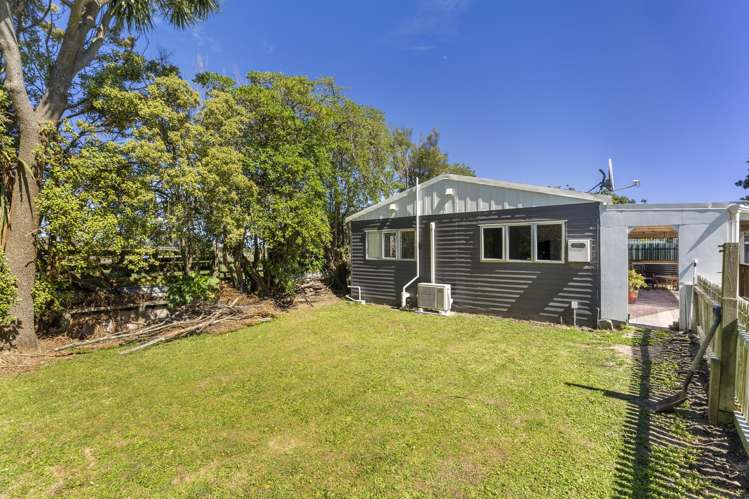 55 Atkinson Avenue Otaki Beach_11