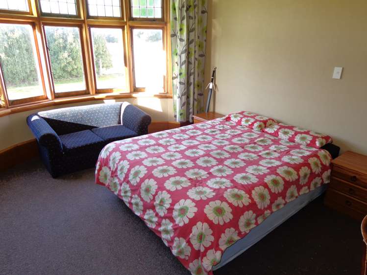 10 King Street Chertsey_7