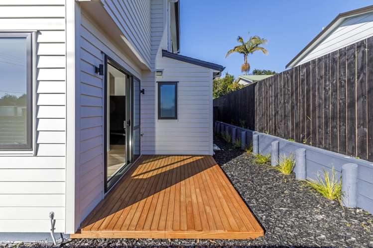 99A Wharf Road Te Atatu Peninsula_16