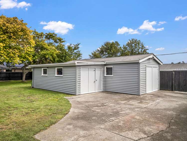 412 Breezes Road Aranui_18
