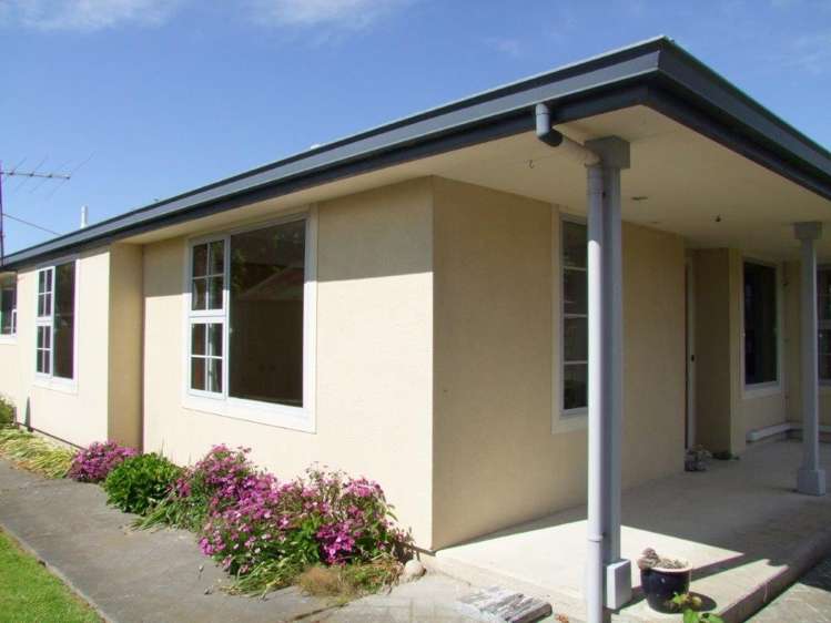 2 Duthie Street Milton_20