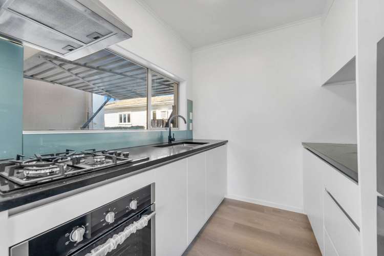 2/14 Aroha Avenue Sandringham_2