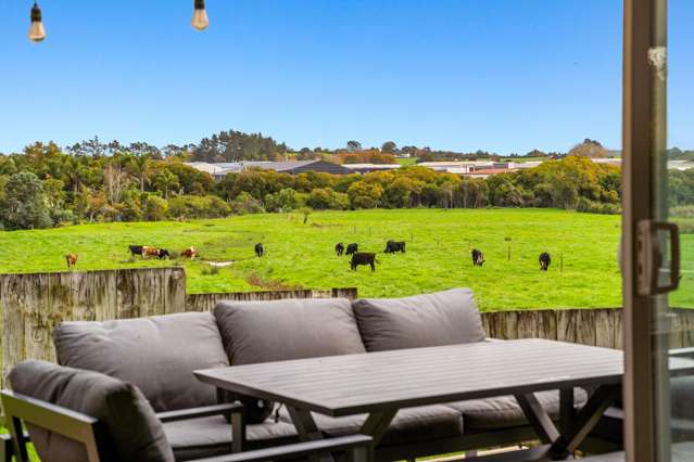 Designer Family Home - Rural Views - Valley Zone