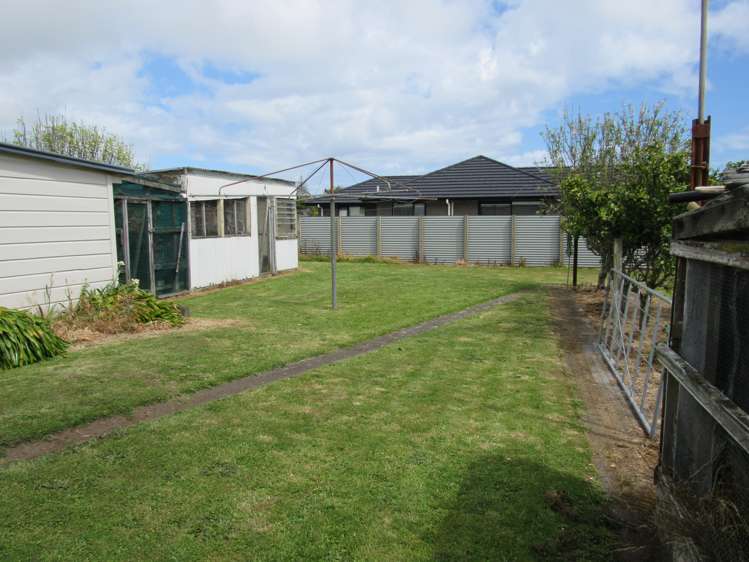 36 Hunter Street Hawera_13