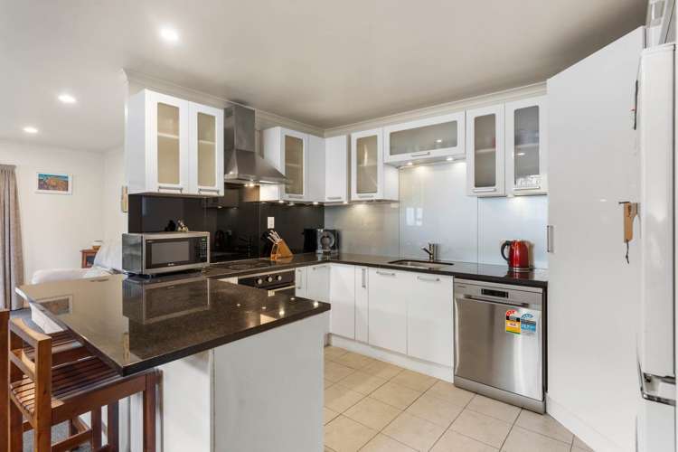 22 Les Marston Place Pukekohe_5