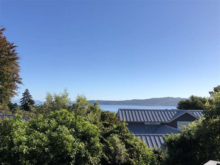 28 Arrowsmith Avenue Waipahihi_7