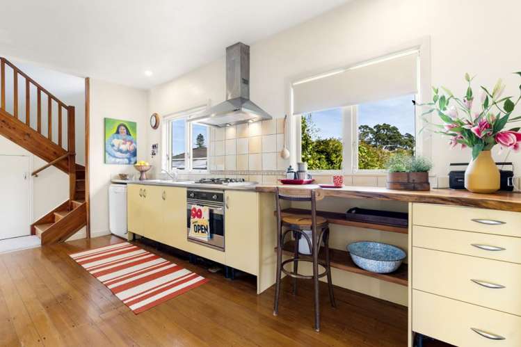 19a Old Lake Road Narrow Neck_11