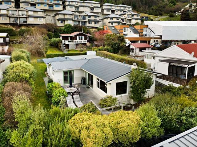 89 Hallenstein Street Queenstown_1