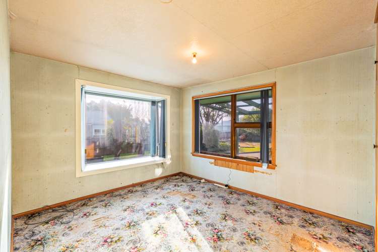 28 Sylvia Street Parklands_13