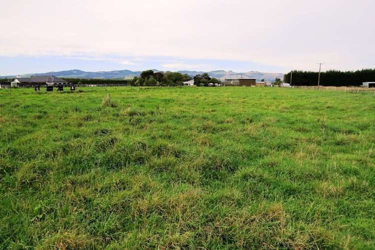 390 Birchs Road Lincoln_12