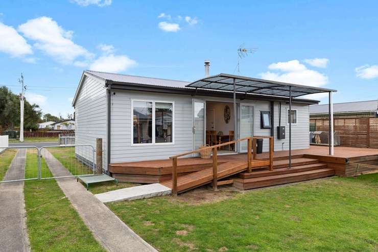 How far does your money really go in NZ's housing market? Opes Partners economist Ed McKnight takes a journey from a <img0K leasehold studio to a <img0m mansion. Video / OneRoof