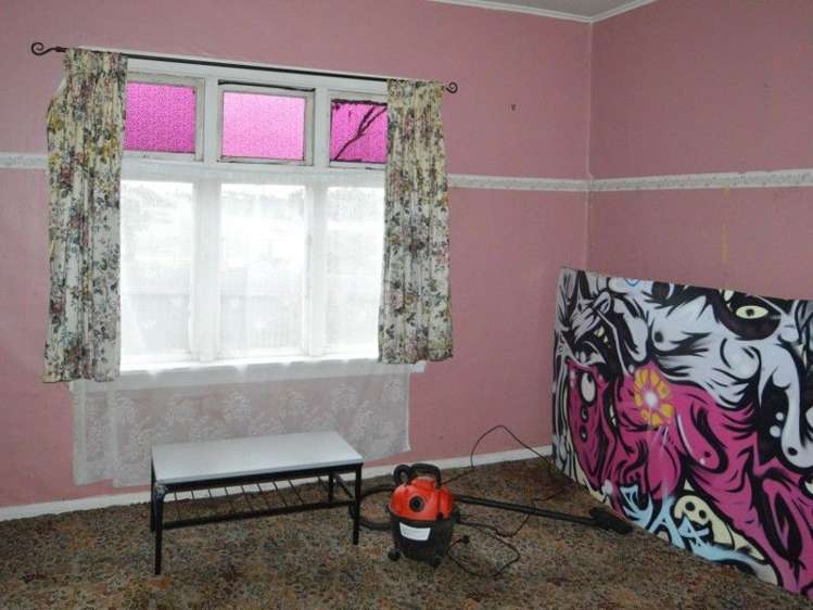 222 Gore Street Bluff_5