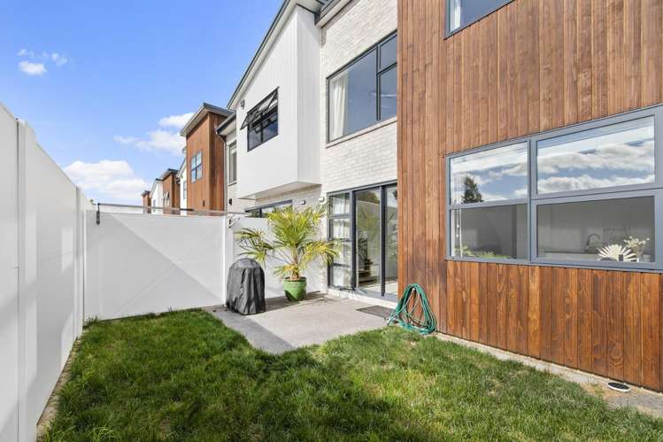 5/102 Swayne Road 11373_18