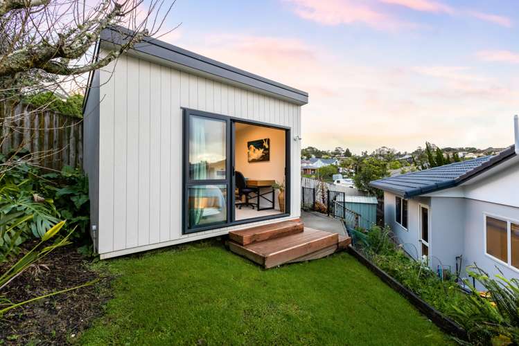 25 Esther Place Red Beach_23