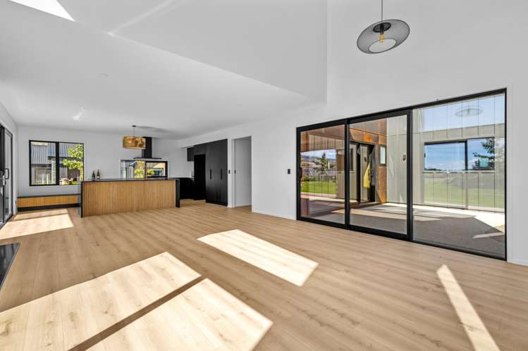 19 Magnum Drive Cromwell_6