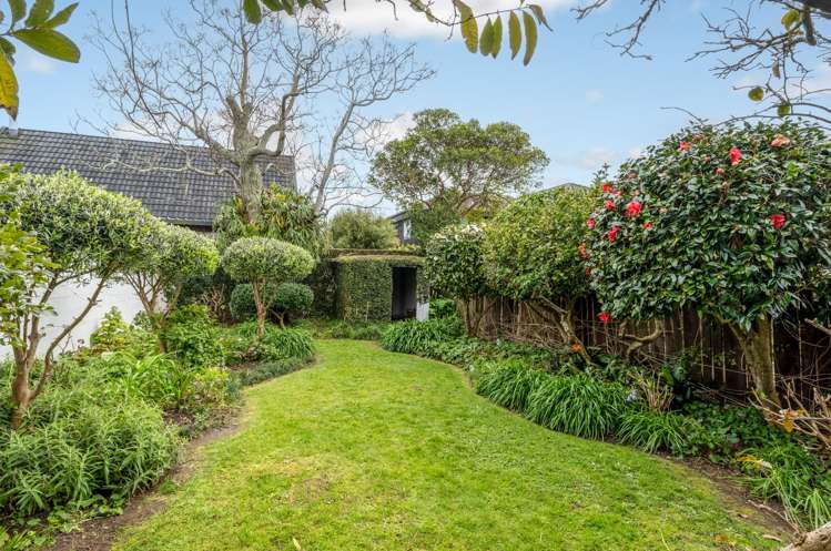 3/23 Eastern Beach Road Eastern Beach_1