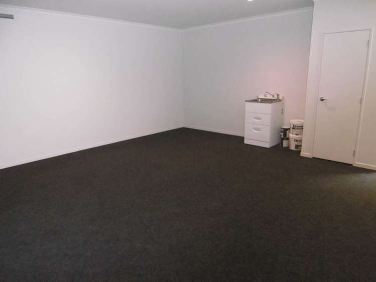 111 Barbarich Drive Stonefields_31