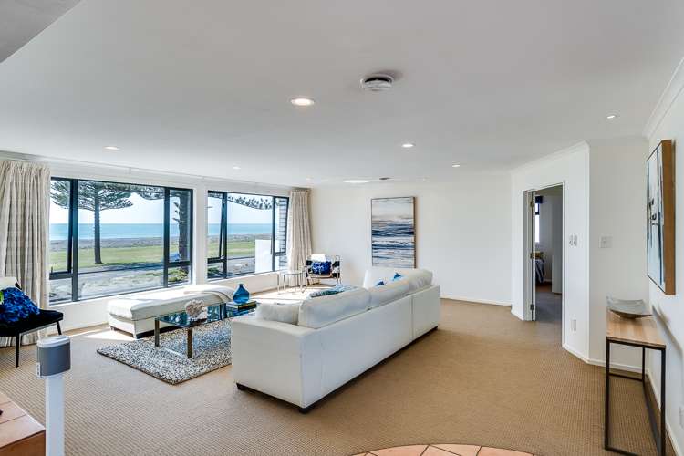 633 Marine Parade Napier South_3