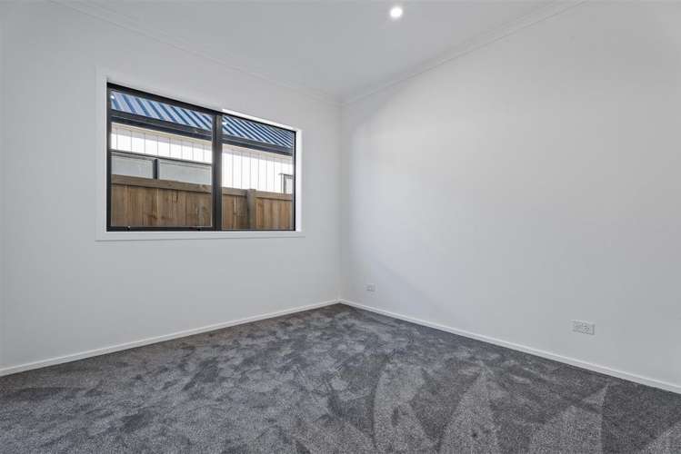 2/18 Church Road_5
