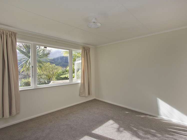 37 Fraser Street Wainuiomata_14