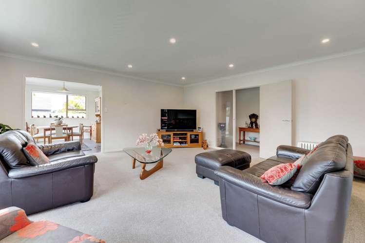 29 Sorrel Crescent Bucklands Beach_7