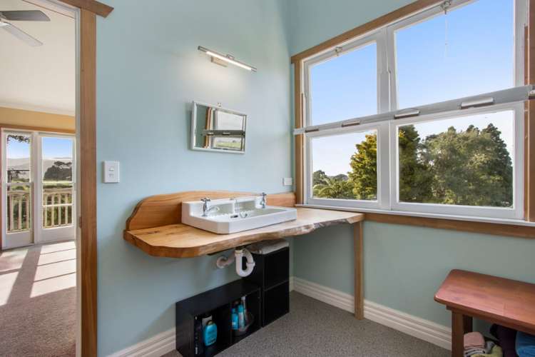 4 Tawhiti Terrace Waikino_14