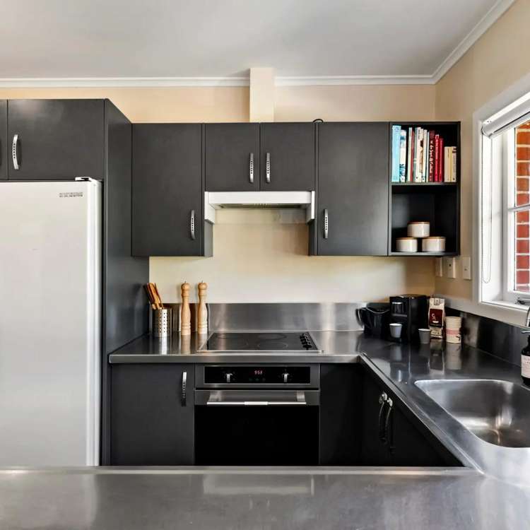 2/69A Symond street Onehunga_5