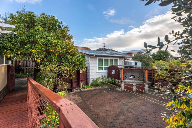 2/129a Ridge Road Howick_21