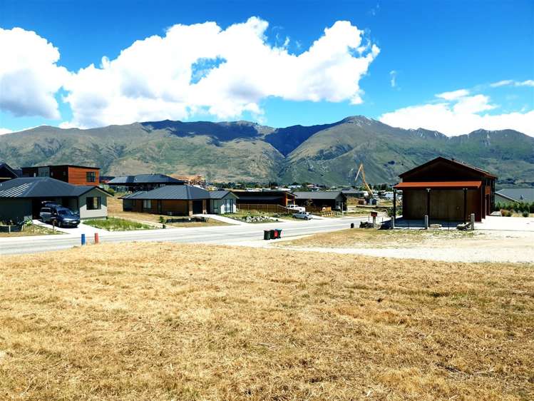 214 Aubrey Road Wanaka_9