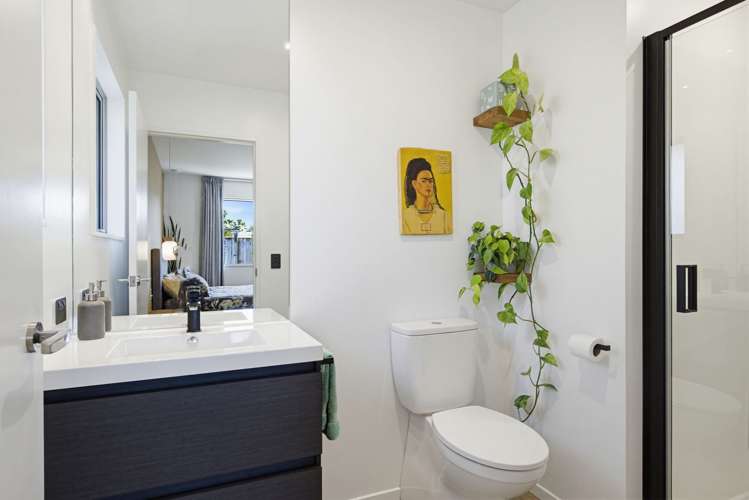 9 Camberley Road Richmond_11