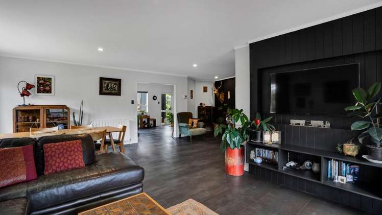 139A Barrett Road Whalers Gate_4