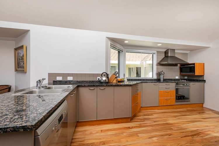 2/30 Bevyn Street Castor Bay_11